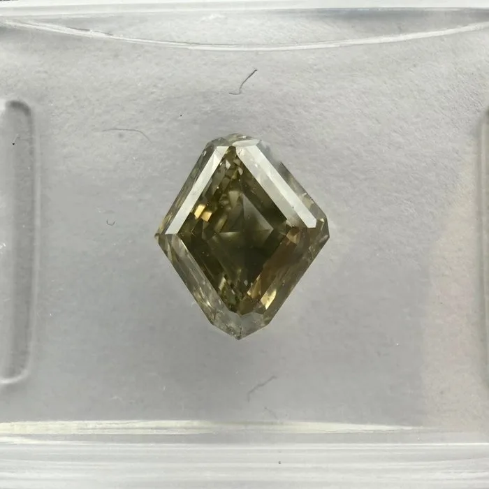 1 pcs Diamond (Natural coloured) - 1.39 ct - Fancy deep Greenish, Grey Yellow - VS2 - International Gemological Institute (IGI) - Hexagonal Shape