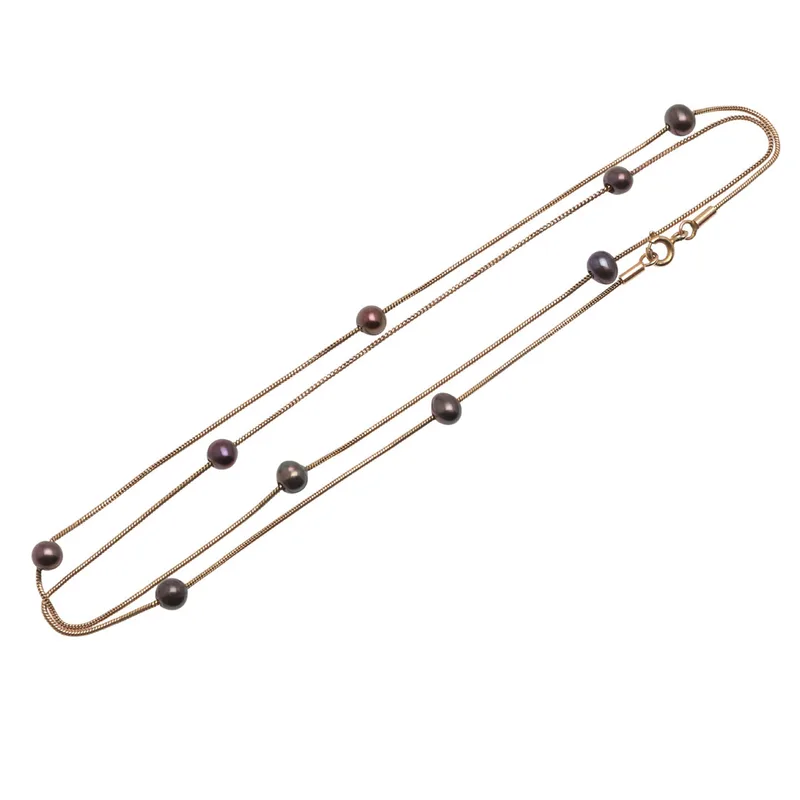 A 9CT Gold and Cultured Pearl Necklace