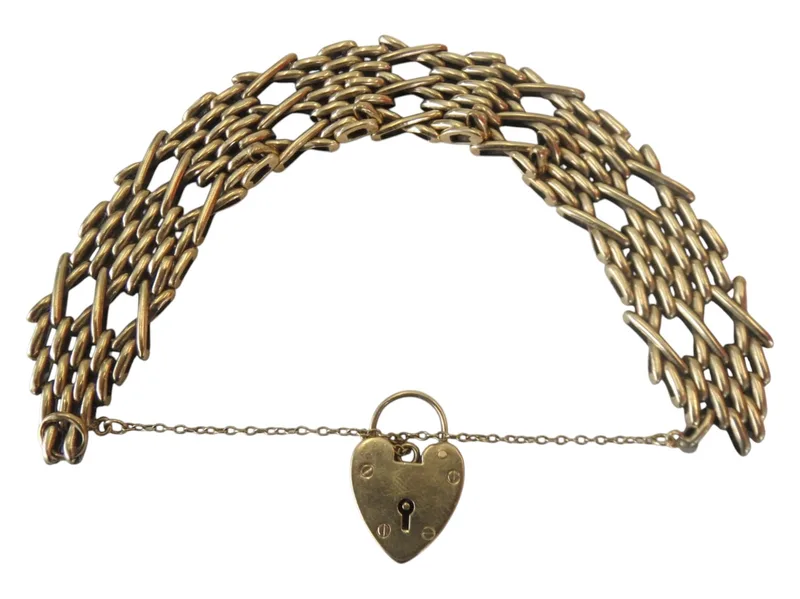 9ct gold Gate Bracelet with padlock clasp 26.6g