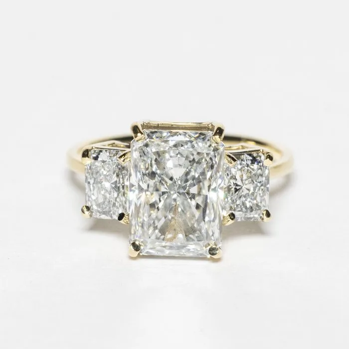 Ring - 18 kt. Yellow gold - 5.12ct. tw. Diamond (Lab-grown) - Diamond - D VS1 2EX