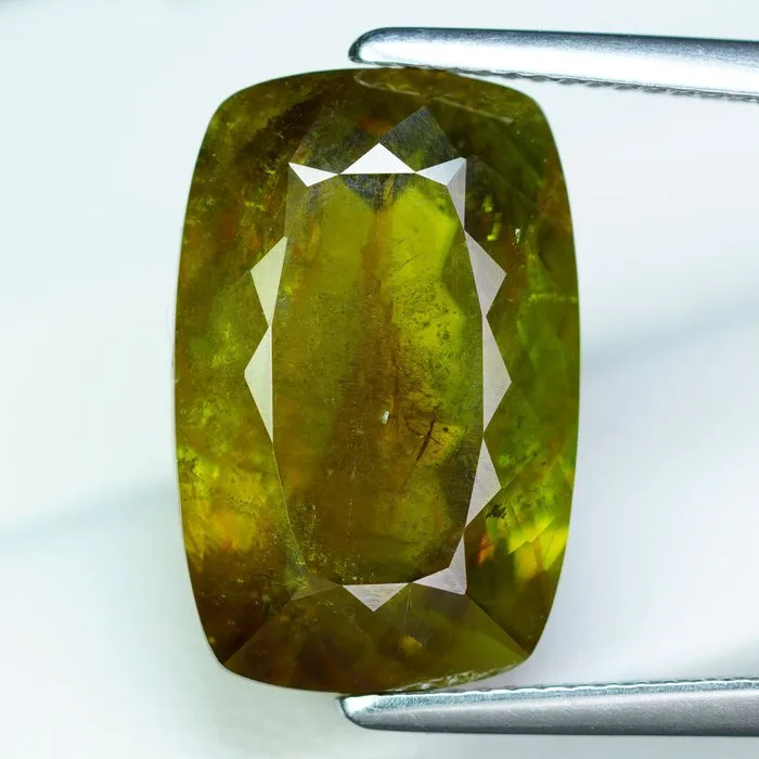 Yellow, Green Sphene - 15.34 ct - International Colored Gemstone Association (ICA GemLab) - Rare Titanite For Jewelry