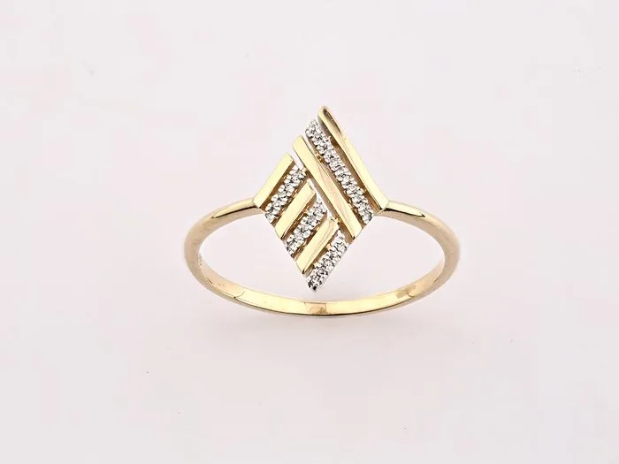 Ring - 14 kt. Yellow gold - 0.04ct. tw. Diamond (Natural)