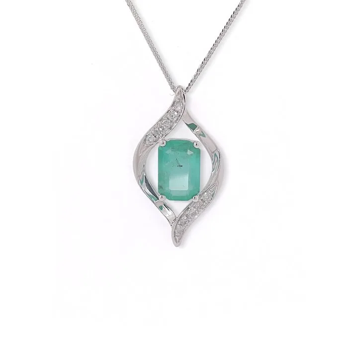 Necklace with pendant - 14 kt. White gold - 0.93ct. tw. Emerald - Diamond