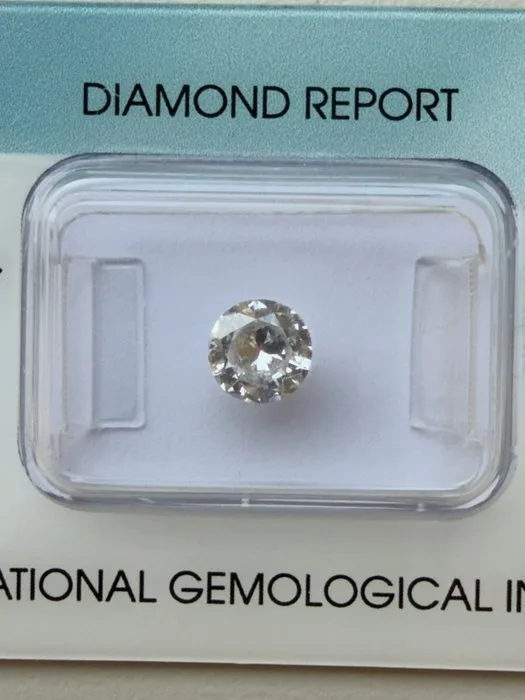 1 pcs Diamond (Natural) - 0.65 ct - Round - E - SI1 - International Gemological Institute (IGI)