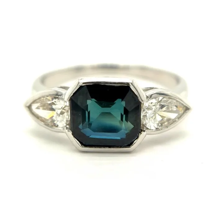 Ring - 14 kt. White gold - 3.40ct. tw. Sapphire - Diamond