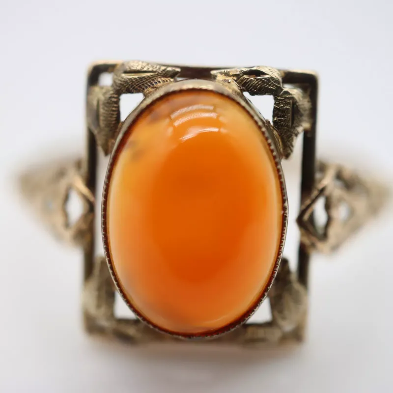 Arts and Crafts 9ct gold carnelian cabochon-set ring, size Q, 2.0g