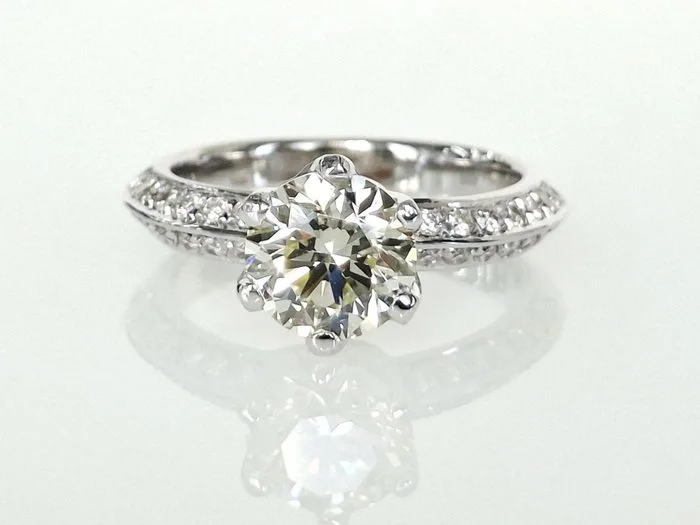 Engagement ring - 18 kt. White gold - 1.75ct. tw. Diamond (Natural) - Diamond