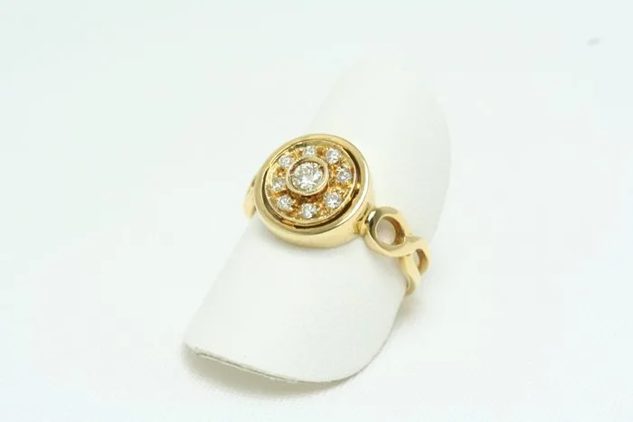 Ring - 18 kt. Yellow gold - 0.18ct. tw. Diamond (Natural) - Diamond - Diamond Ring