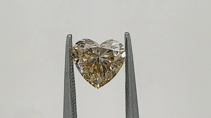 1 pcs Diamond (Natural coloured) - 1.02 ct - Heart - Fancy Yellow Brown - SI2 - Gemological Institute of America (GIA)