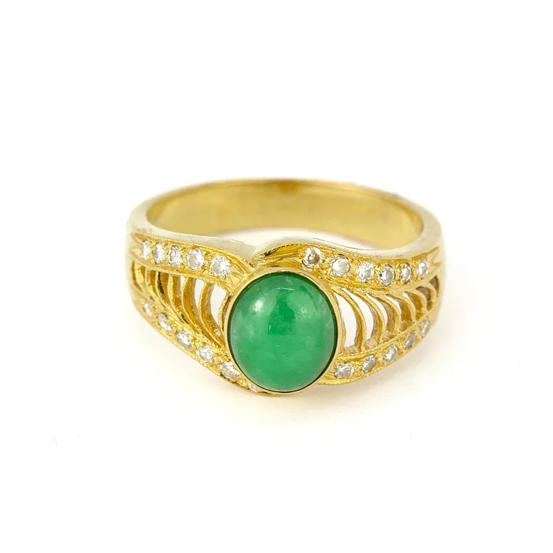 18CT Gold Diamond & Jade Ring