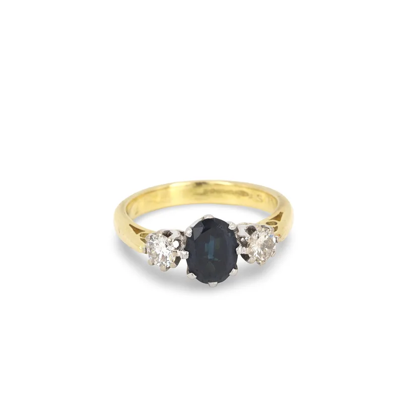 18CT Gold Sapphire & Diamond Ring