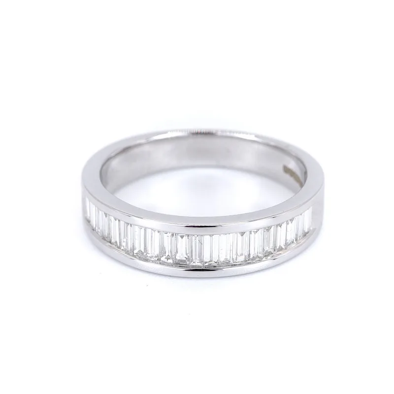 18CT Gold Diamond Ring