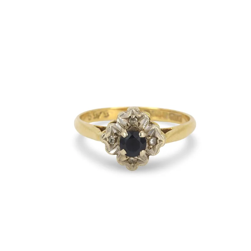 18CT Sapphire & Diamond Ring