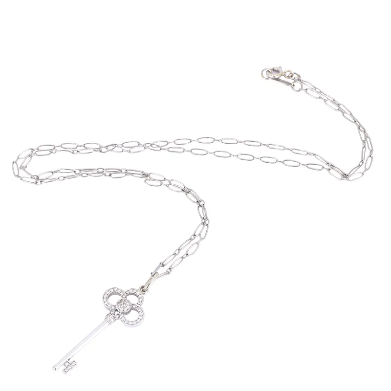 18CT Diamond Pendant & Chain