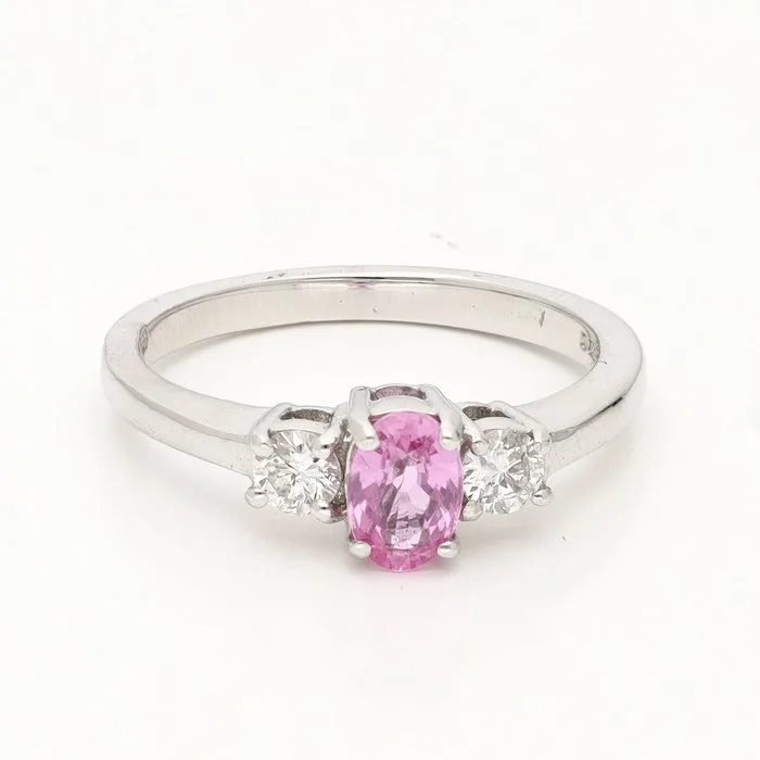 Ring - 18 kt. White gold - 0.73ct. tw. Sapphire - Diamond