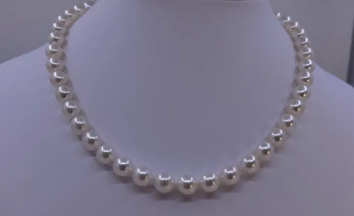 Necklace ALGT Certified Akoya Pearls - 8.6x9.0mm