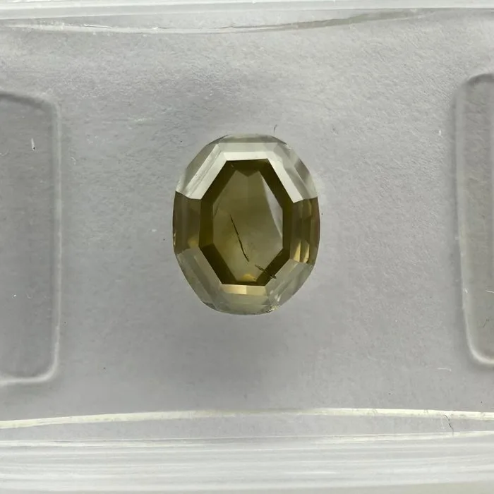 1 pcs Diamond (Natural coloured) - 1.33 ct - Fancy deep Greyish, Greenish Yellow - SI1 - International Gemological Institute (IGI) - Octagonal Shape