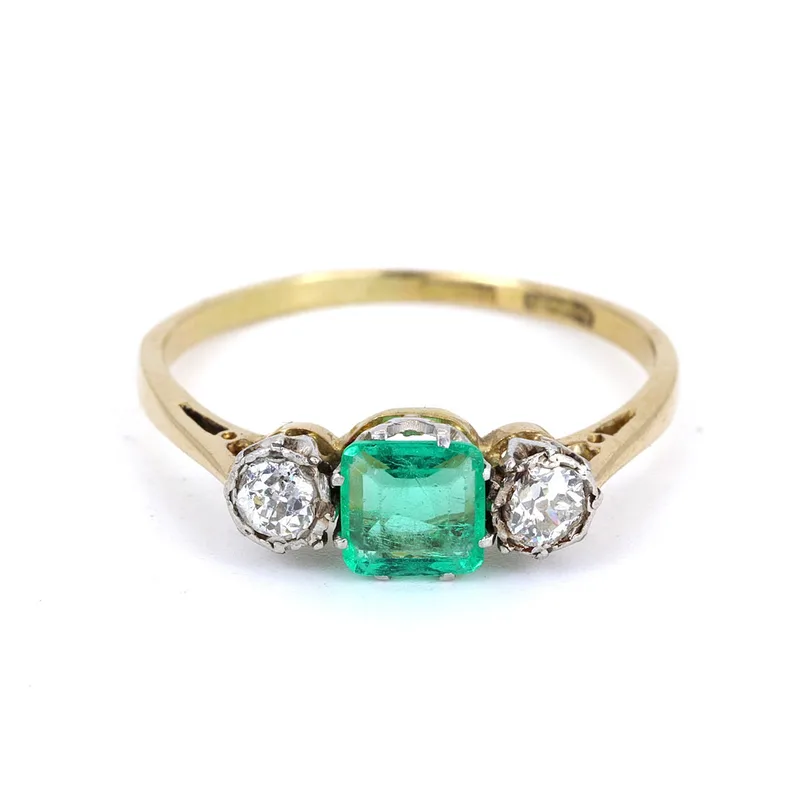 18CT Gold & Platinum Emerald & Diamond Ring