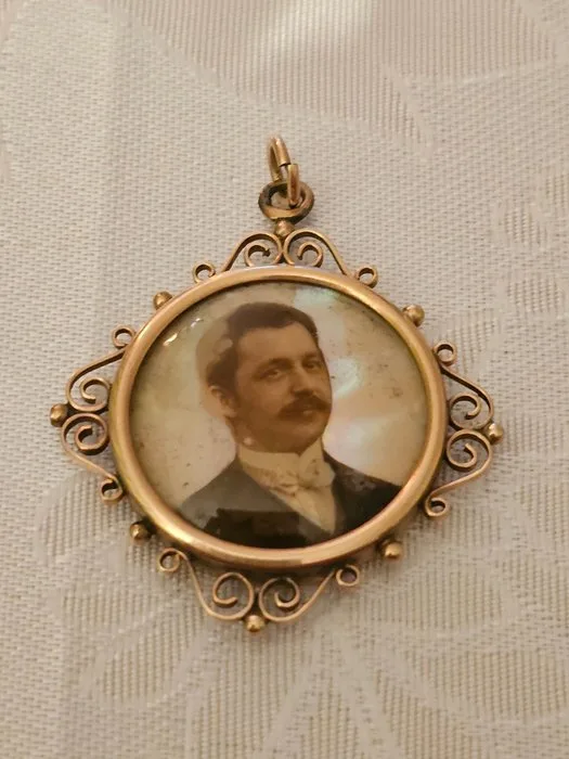 Pendant - 14 kt. Yellow gold - Medallion 585