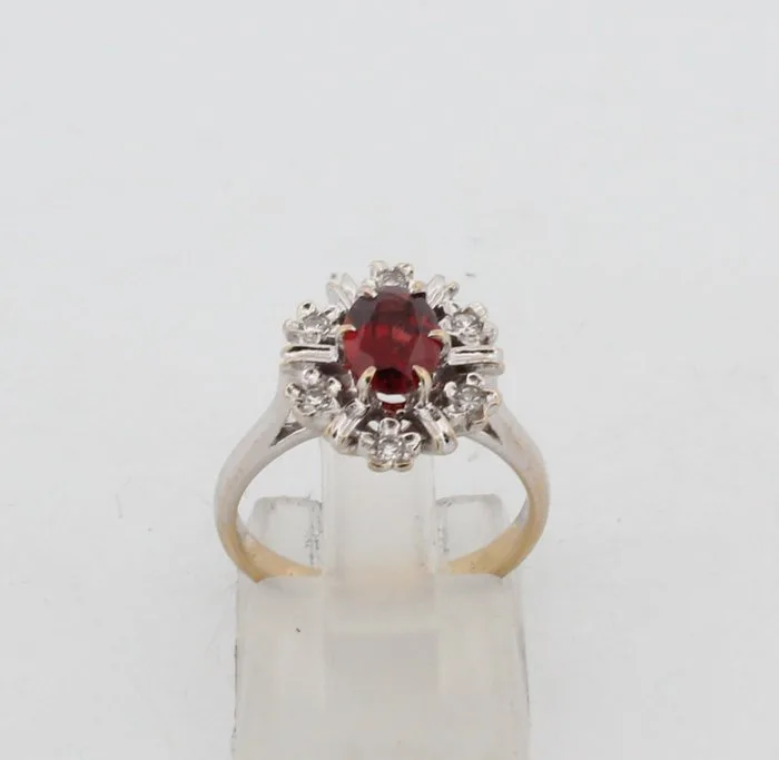 Ring - 18 kt. White gold Garnet - Diamond
