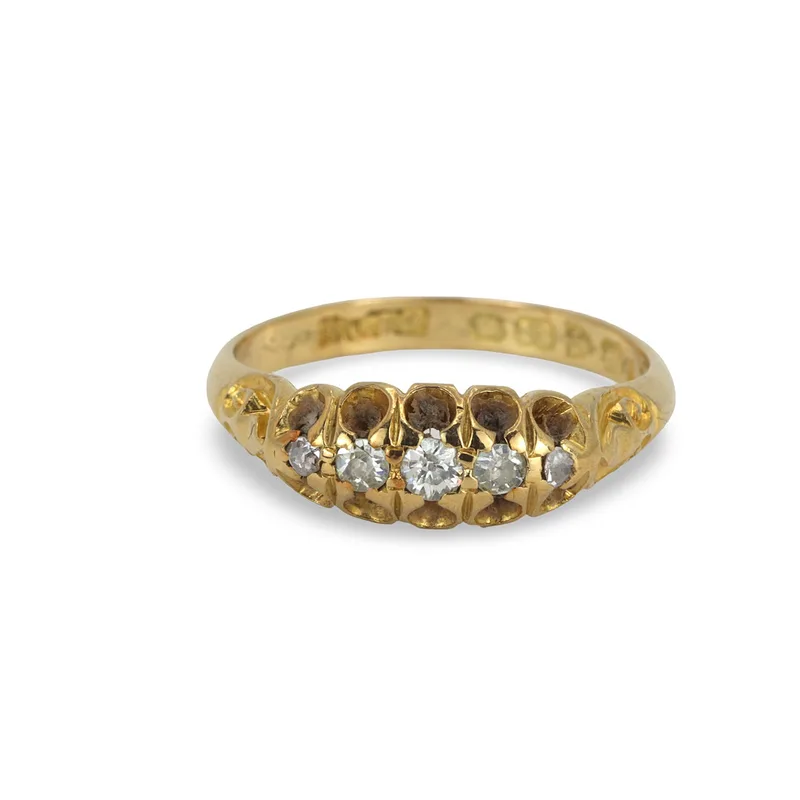 18CT Gold Diamond Ring