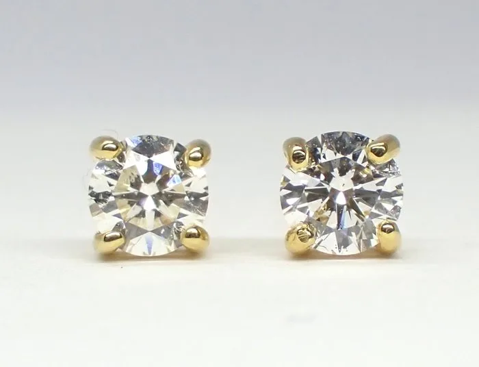 Earrings - 14 kt. Yellow gold - 0.30ct. tw. Diamond (Natural)