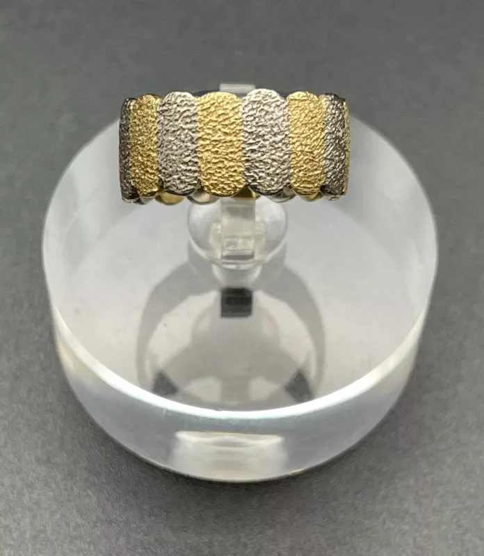 18 Carat Multi Tone Gold Textured Scalloped Band Ring