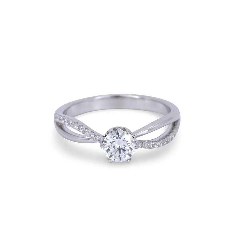 18CT Gold Diamond Ring