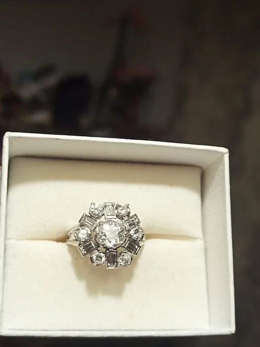 Ring - 18 kt. White gold - 3.22ct. tw. Diamond (Natural) - Diamond - Ballerina 18K Diamonds