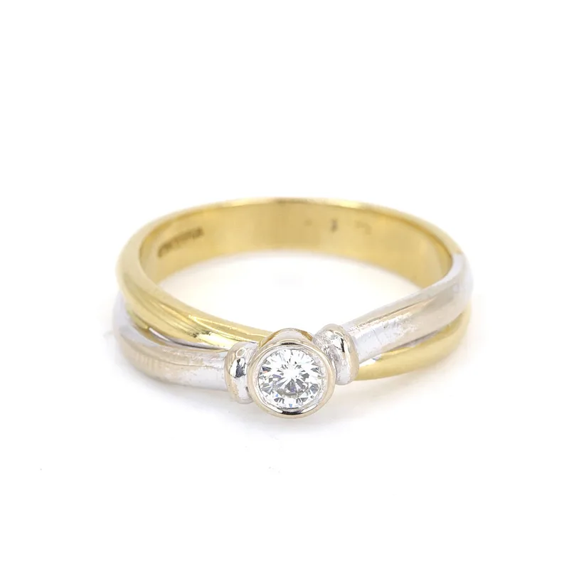 18CT Gold Diamond Solitaire Ring