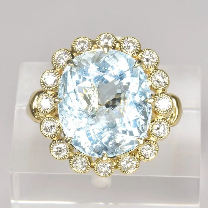 Ring - 18 kt. White gold - 6.81ct. tw. Aquamarine - Diamond