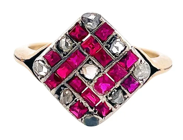Ring - 18 kt. Yellow gold Ruby - Diamond