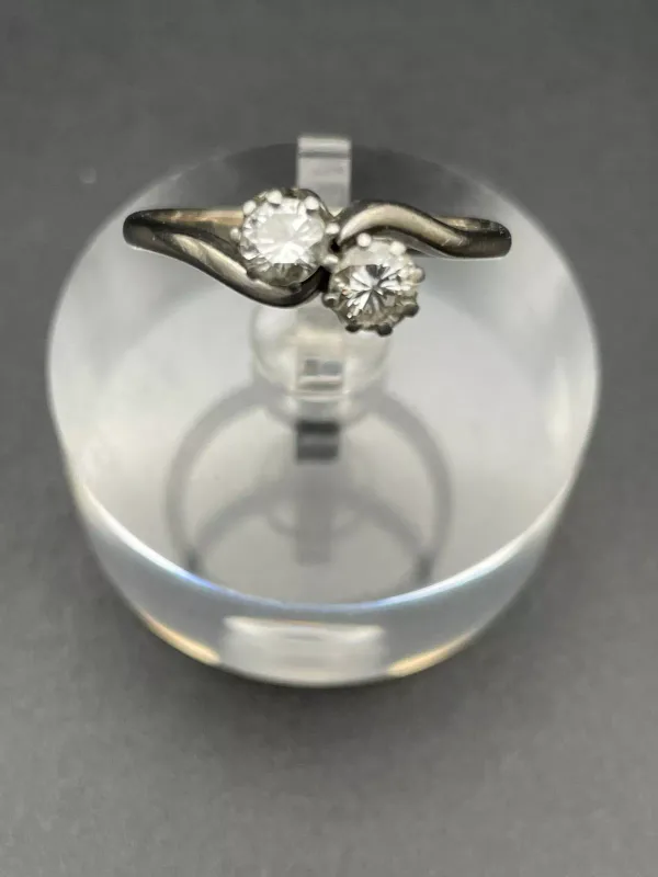 18 Karat White Gold and Platinum Toi et Moi Diamond Bypass Ring