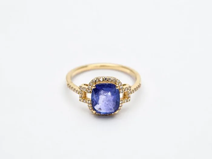 Ring - 14 kt. Yellow gold Sapphire - Diamond - 1.98ct. Natural Certified