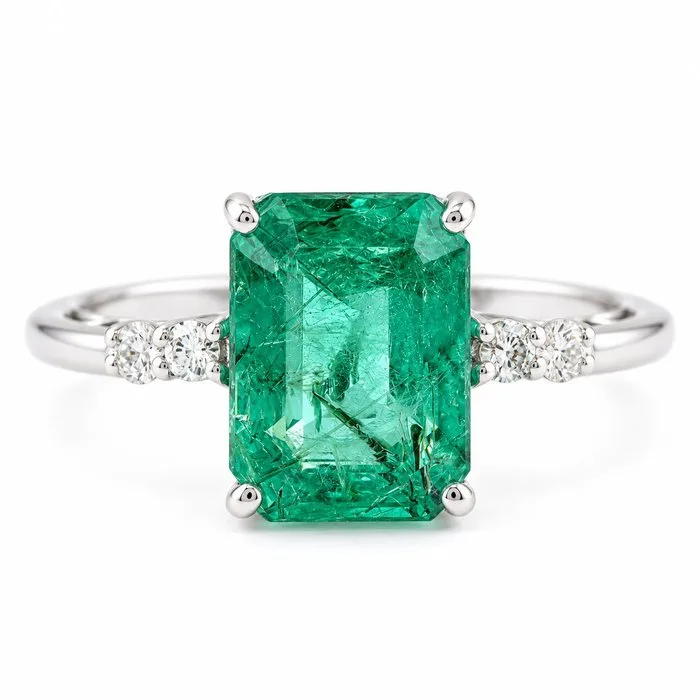 Ring - 14 kt. White gold - 2.66ct. tw. Emerald - Diamond