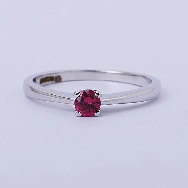 Ring - 14 kt. White gold - 0.23ct. tw. Ruby - White Gold Ruby Ring