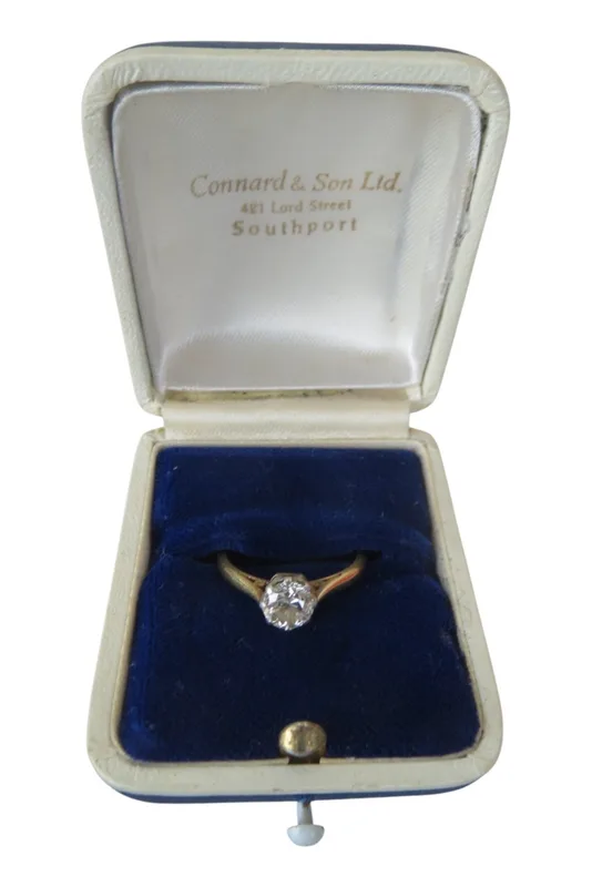 18ct Gold & Platinum mounted Solitaire Diamond Ring approx 0.75ct, 2.8g gross